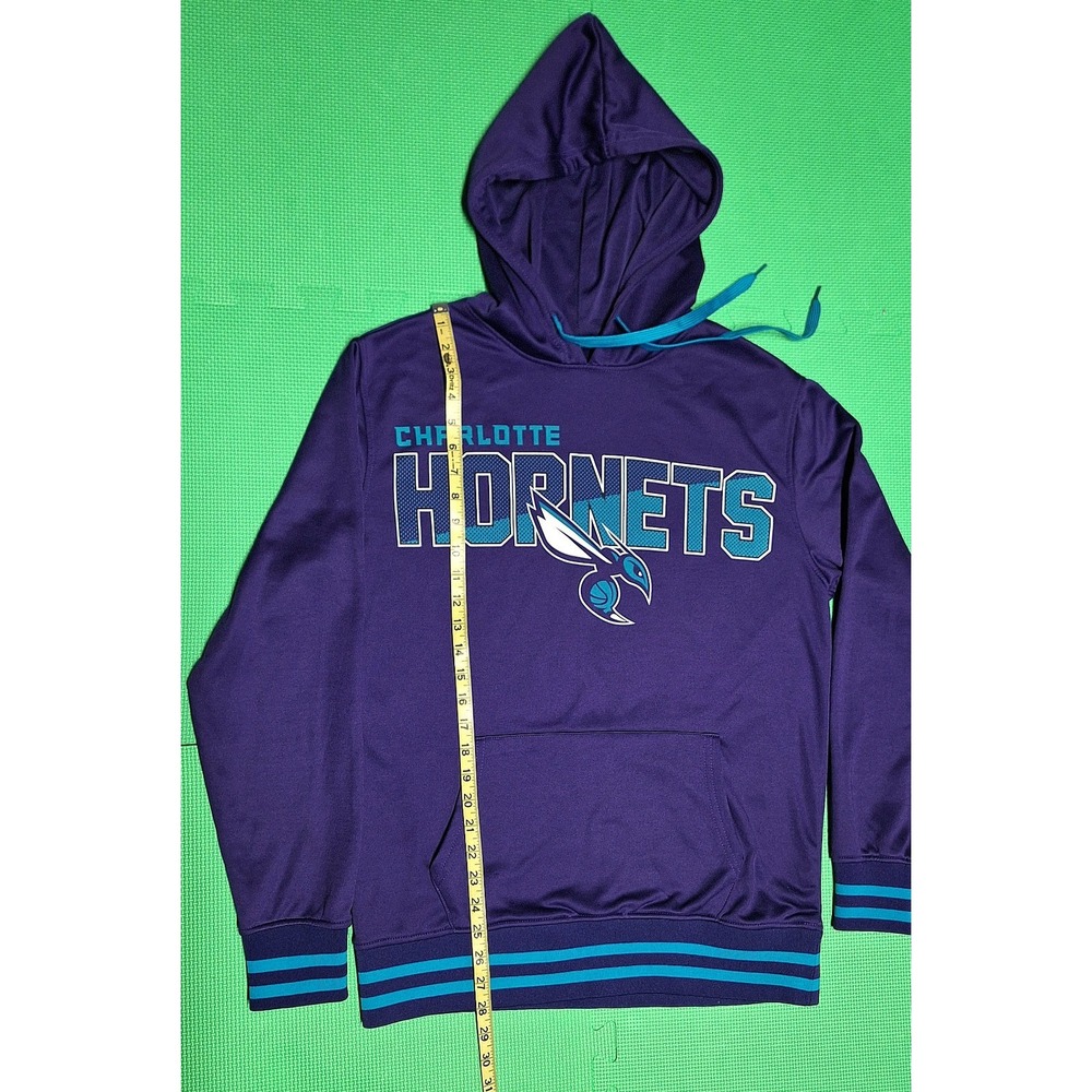 Charlotte Hornets Purple Hoodie Pullover Sweatshirt Size Medium NBA Basketball - Picture 6 of 7